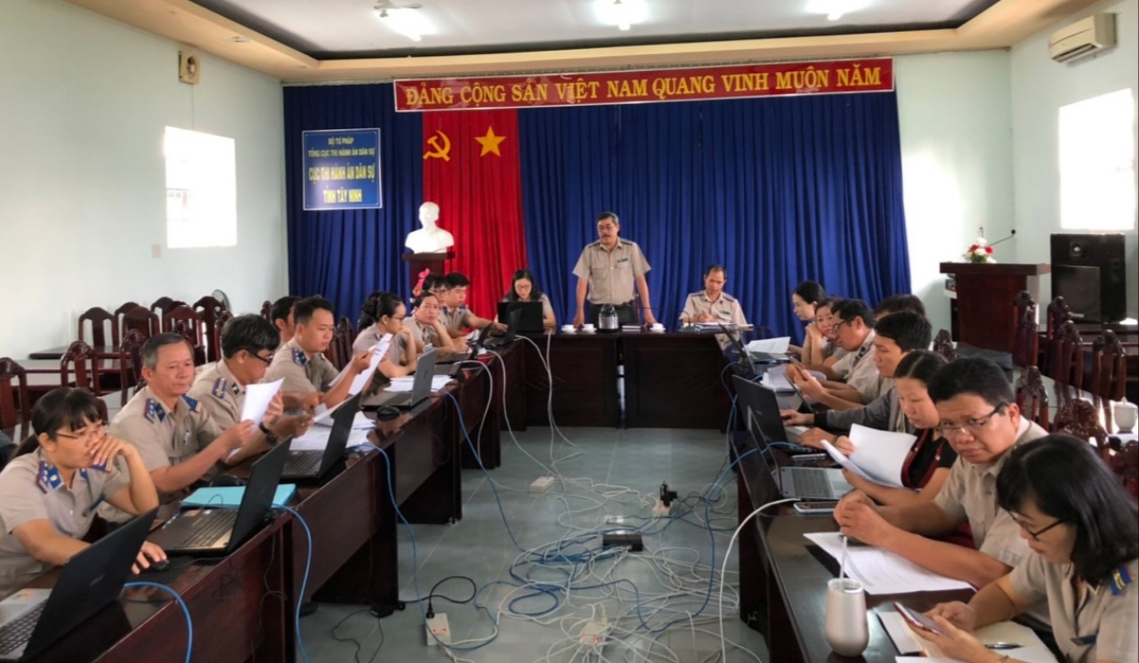 Cục Thi hành án dân sự tỉnh Tây Ninh tổ chức triển khai tập huấn phần mềm Quản lý văn bản và điều hành, phần mềm Hỗ trợ trực tuyến thi hành án dân sự