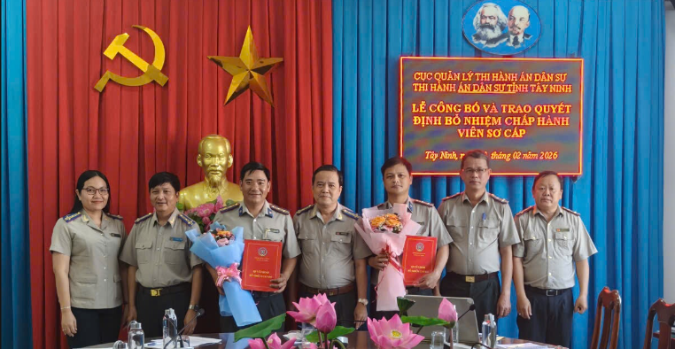 Thi hành án dân sự tỉnh Tây Ninh tổ chức Lễ công bố và trao quyết định cho Tân Chấp hành viên sơ cấp