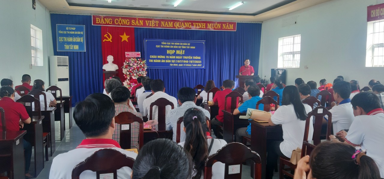 Cục Thi hành án dân sự (THADS) tỉnh Tây Ninh tổ chức các hoạt động chào mừng kỷ niệm 76 năm Ngày truyền thống THADS