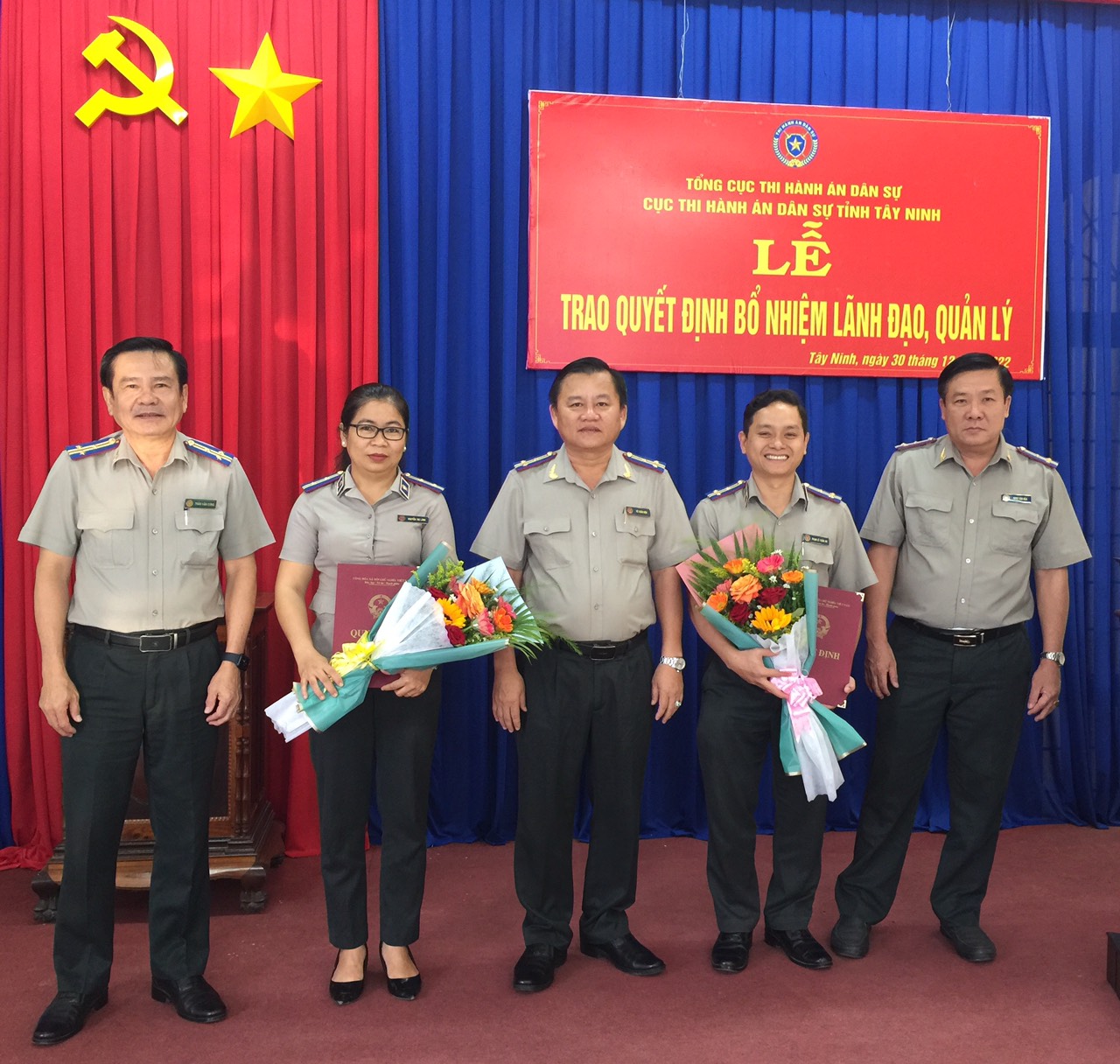 Cục Thi hành án dân sự tỉnh Tây Ninh trao quyết định bổ nhiệm công chức lãnh đạo, quản lý