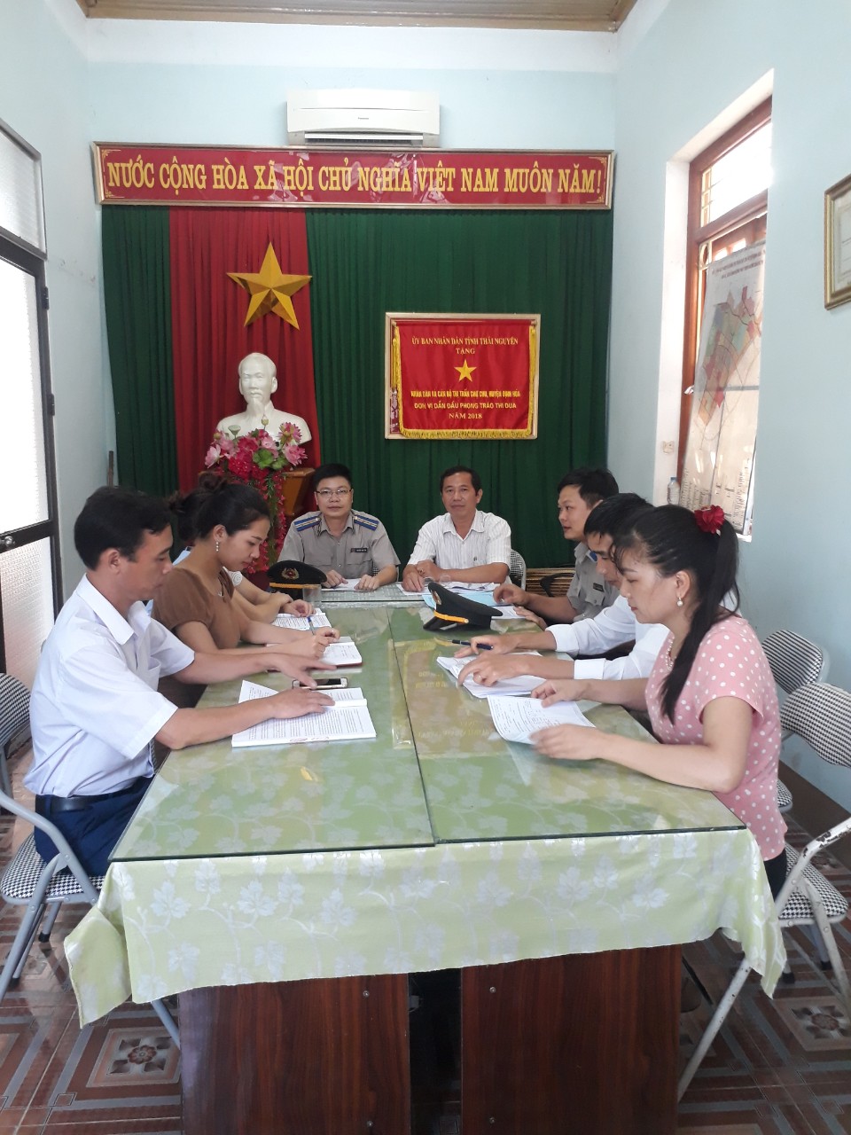 Công tác phối hợp giữa Chi cục Thi hành án dân sự  huyện Định Hóa với Ủy ban nhân dân cấp xã