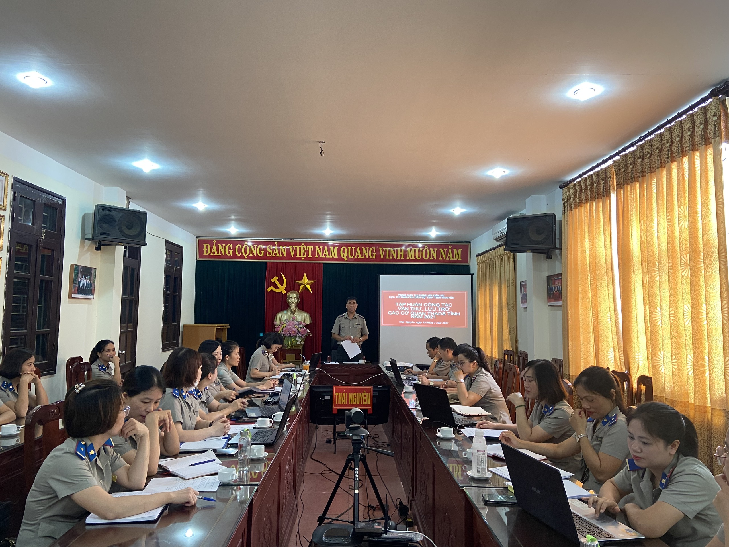 Cục THADS tỉnh Thái Nguyên phối hợp với Văn phòng Tổng cục tập huấn công tác văn thư, lưu trữ