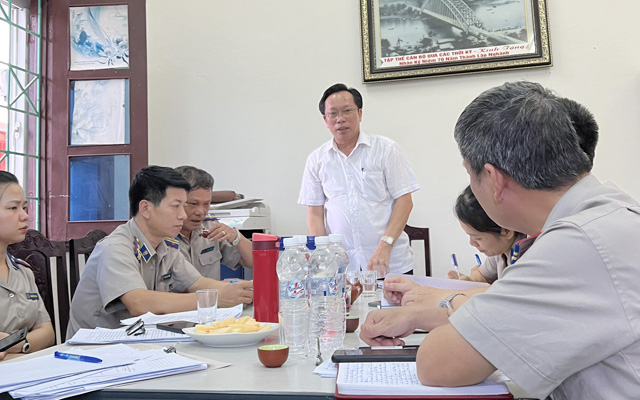 Cục trưởng Hoàng Văn Truyền dự, nghe báo cáo kết quả kiểm tra và chỉ đạo công tác THADS tại Chi cục Nông Cống