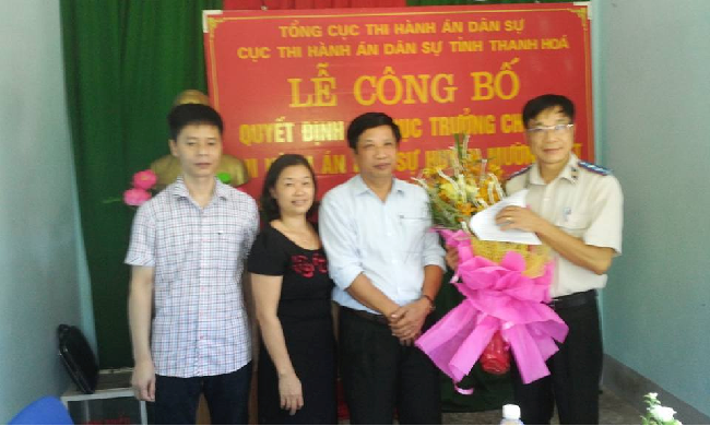 Công bố quyết định bổ nhiệm Chi cục trưởng Chi cục Thi hành án dân sự thị xã Sầm Sơn và huyện Mường Lát tỉnh Thanh Hóa