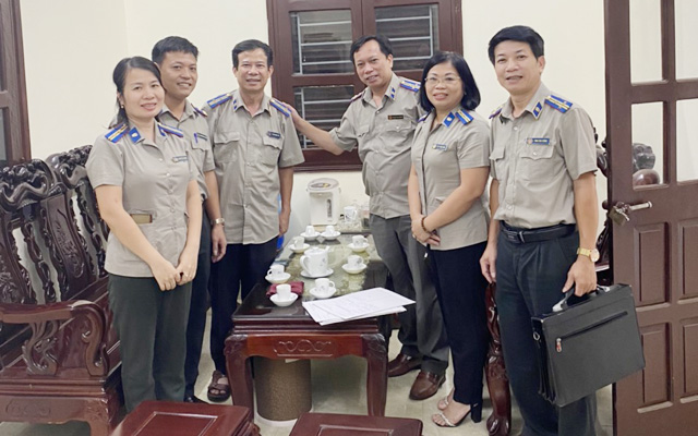 Cục trưởng Hoàng Văn Truyền làm việc với 04 Chi cục THADS trong tỉnh