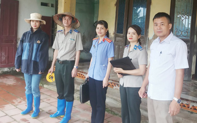 Chi cục THADS huyện Hậu Lộc kê biên quyền sử dụng đất để đảm bảo thi hành án