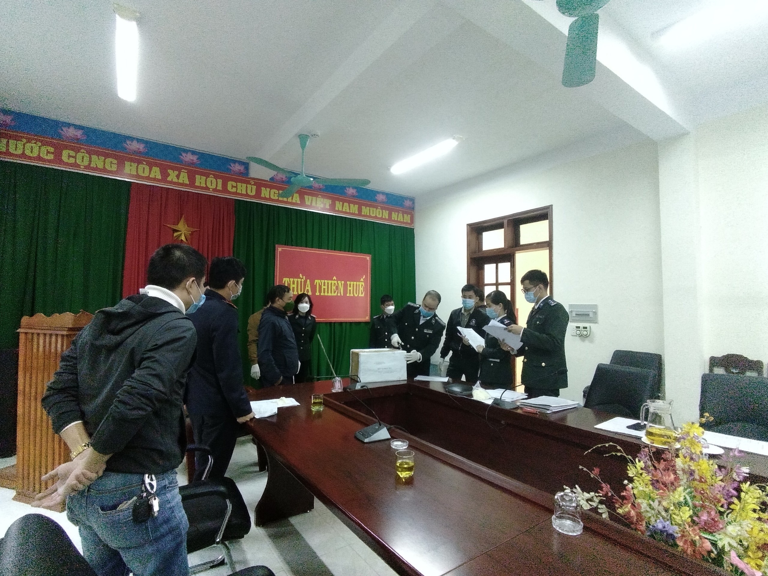 Cục Thi hành án dân sự tỉnh Thừa Thiên Huế tổ chức tiêu hủy tang vật