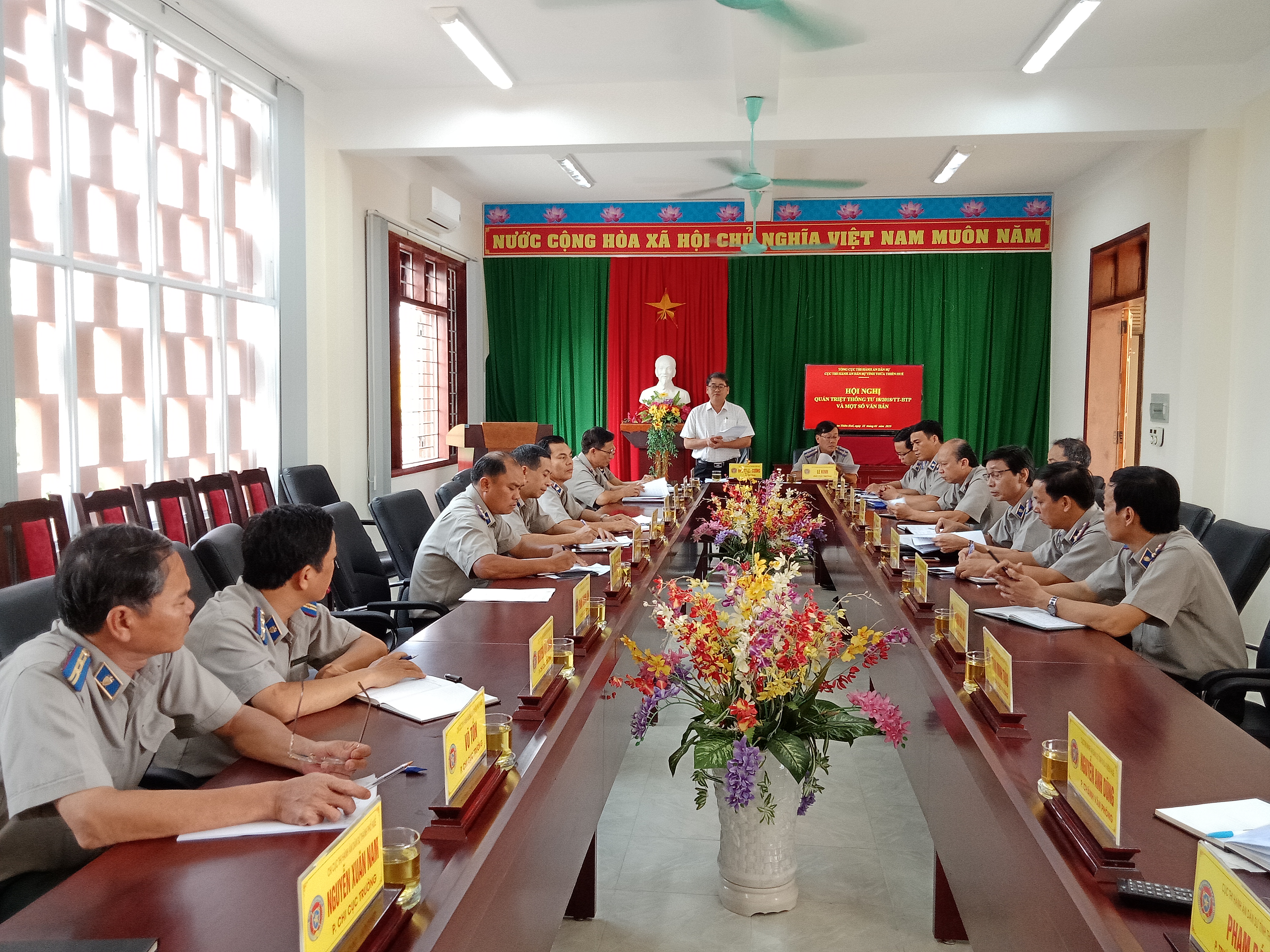 Cục Thi hành án dân sự tỉnh Thừa Thiên Huế tổ chức Hội nghị quán triệt Thông tư 18/2018/TT-PTB và một số văn bản