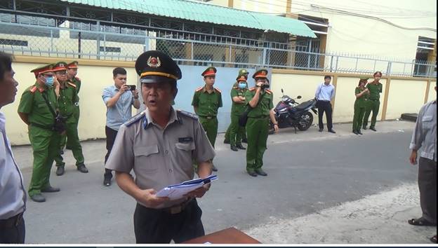 Chi cục Thi hành án dân sự thành phố Mỹ Tho, tỉnh Tiền Giang tổ chức cưỡng chế chuyển giao quyền sử dụng đất cho người được thi hành án