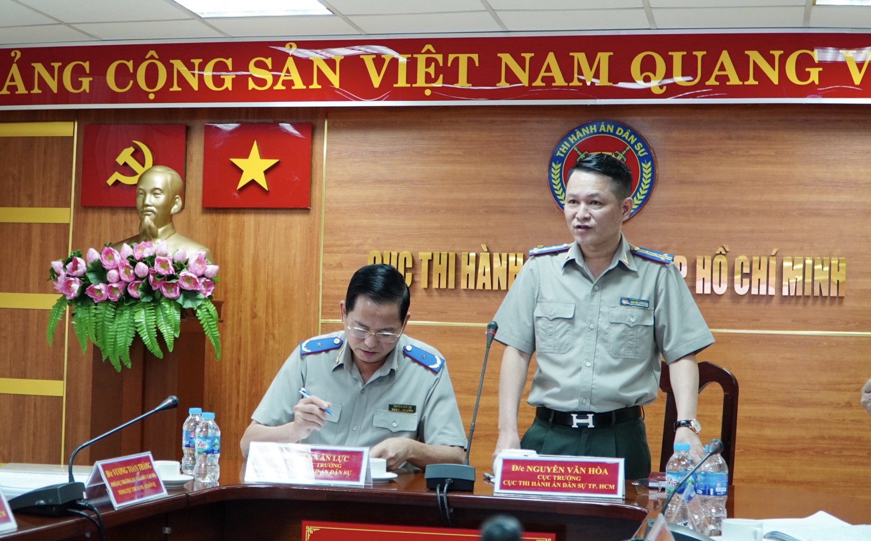 Đồng chí Nguyễn Văn Hoà, Cục trưởng phát biểu tại buổi làm việc với Tổng cục THADS