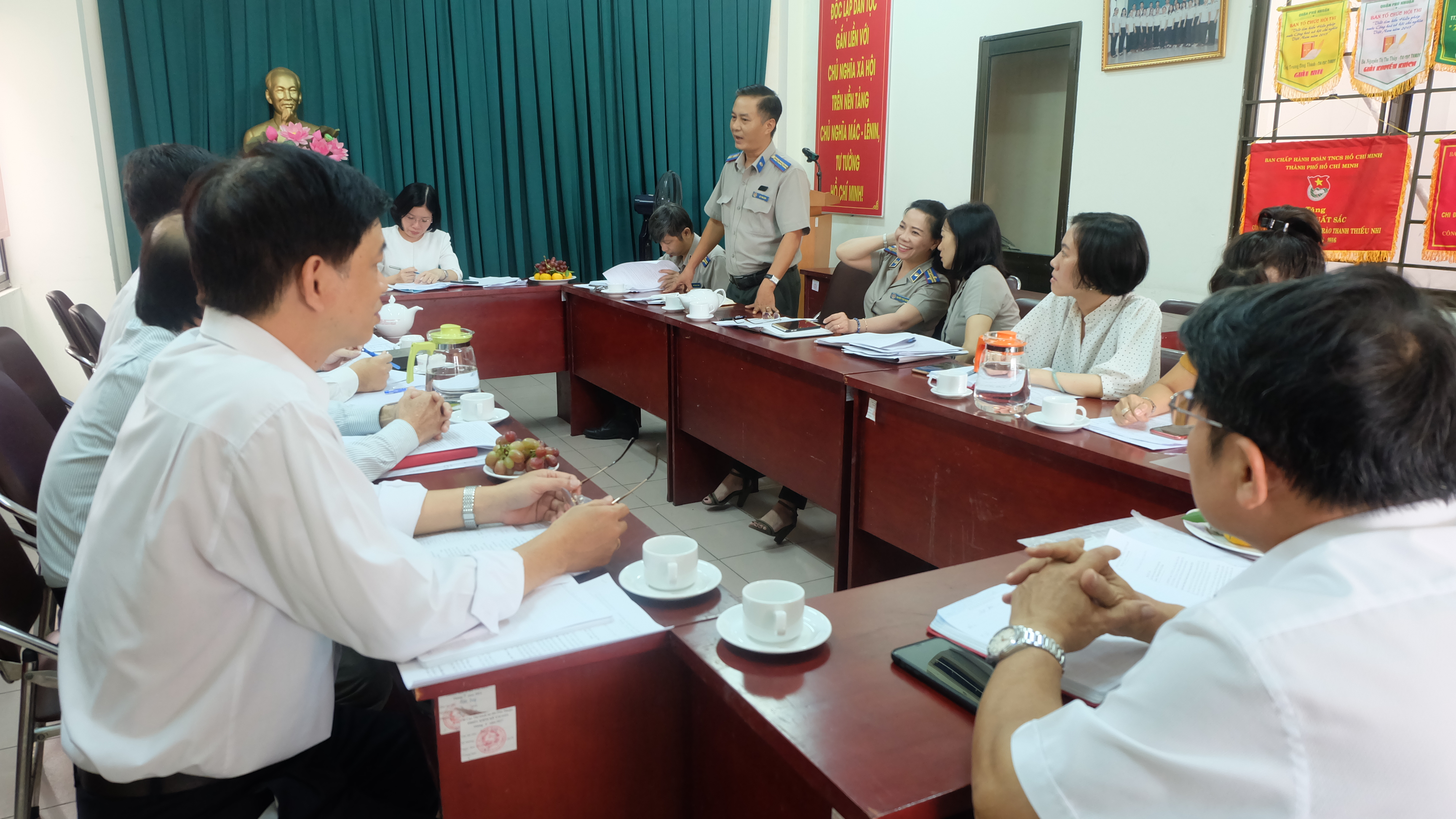 Hội đồng nhân dân quận Phú Nhuận:  Giám sát tình hình thi hành án dân sự trên địa bàn.