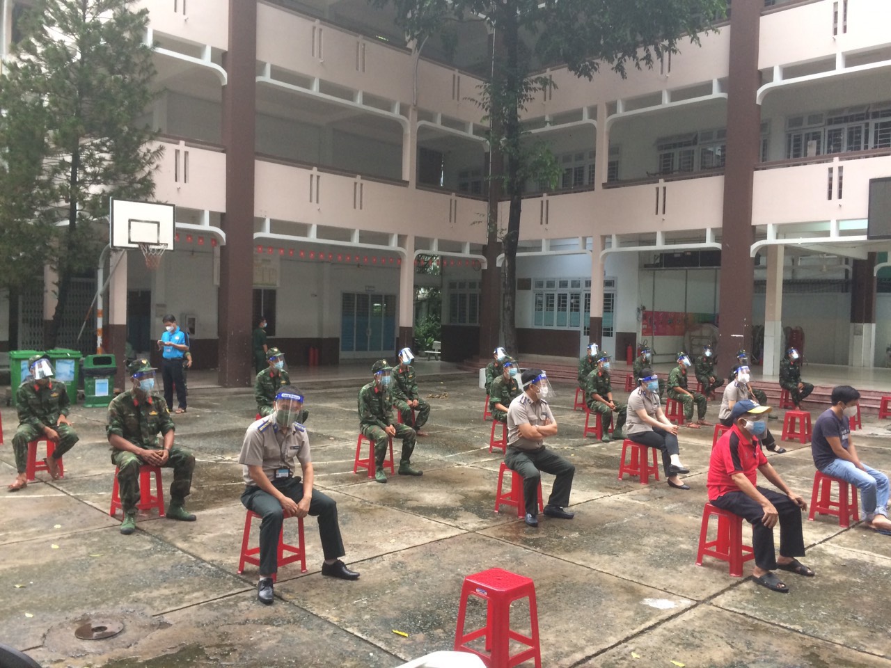 Chi cục THADS quận Tân Bình tham gia phòng chống dịch COVID-19 tại địa phương