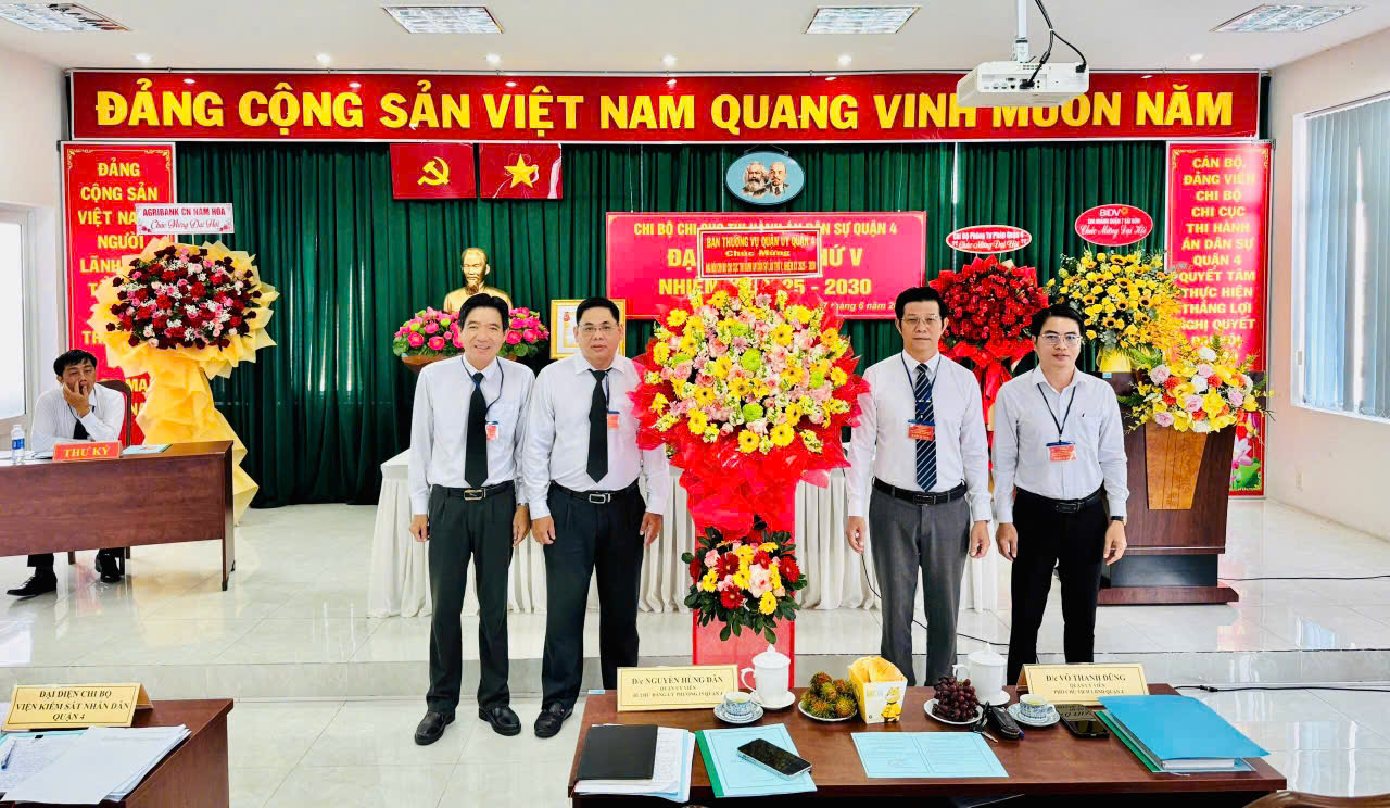 CHI BỘ CHI CỤC THADS QUẬN 4:  TỔ CHỨC ĐẠI HỘI CHI BỘ LẦN THỨ V, NHIỆM KỲ 2025 - 2030