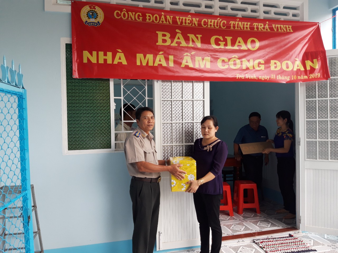 Đ/C: Nguyễn Thị Cẩm Tú – Ủy viên Ban nữ công 