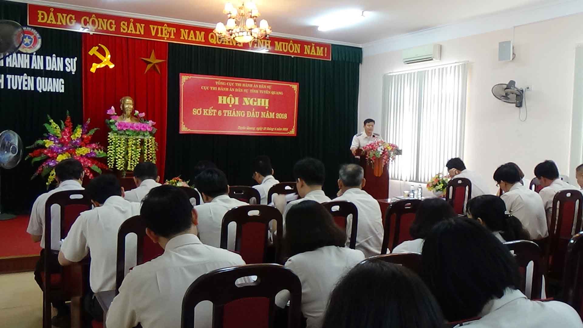 Cục Thi hành án dân sự tỉnh Tuyên Quang tổ chức Hội nghị sơ kết công tác THADS, HC 6 tháng đầu năm 2018.