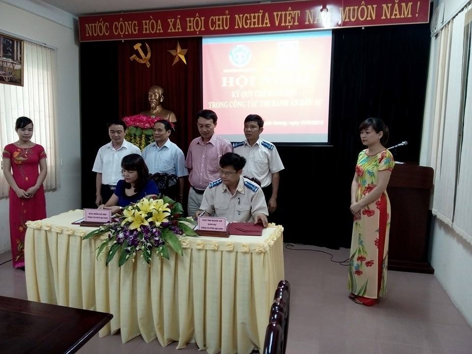 Cục thi hành án dân sự tỉnh và Bảo hiểm xã hội tỉnh Tuyên Quang tổ chức Lễ ký Quy chế phối hợp trong công tác thi hành án dân sự.