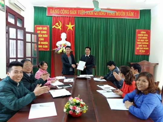 Chi cục Thi hành án dân sự huyện Hàm Yên tổ chức Hội nghị CBCC năm 2016 và ký giao ước thi đua năm 2017