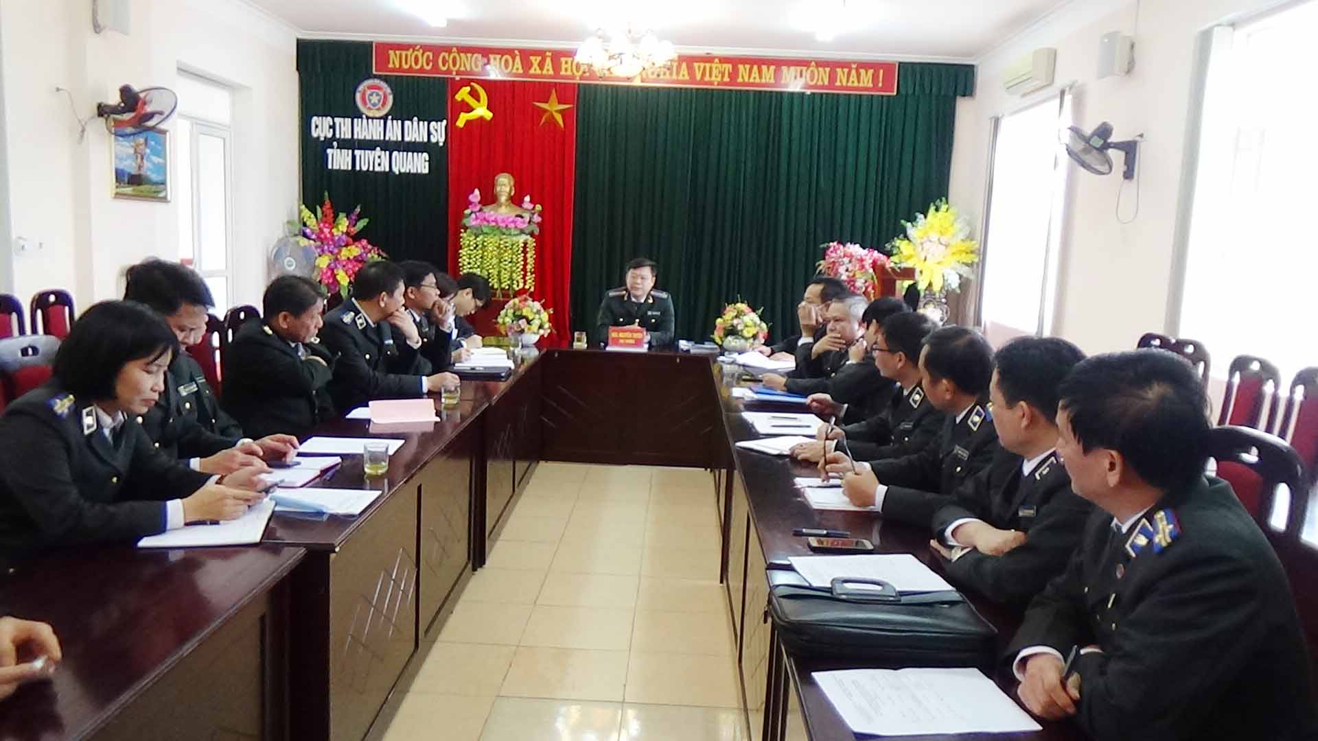 Chi bộ Cục thi hành án dân sự tỉnh Tuyên Quang tổ chức sinh hoạt chuyên đề quý I/2022