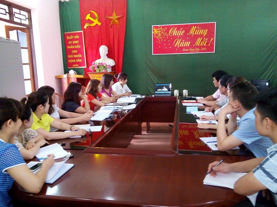 Chi bộ Chi cục Thi hành án dân sự thành phố Tuyên Quang  tổ chức quán triệt, học tập chuyên đề năm 2017