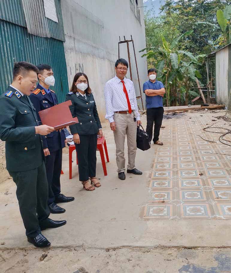 Chi cục Thi hành án dân sự huyện Hàm Yên giao thành công tài sản kê biên cho người mua trúng đấu giá
