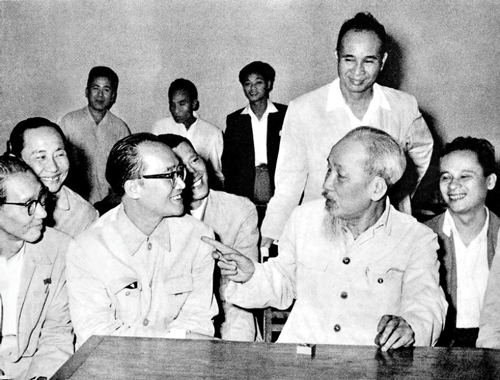 Tư tưởng Hồ Chí Minh về bình đẳng giới và sự vận dụng của Đảng ta