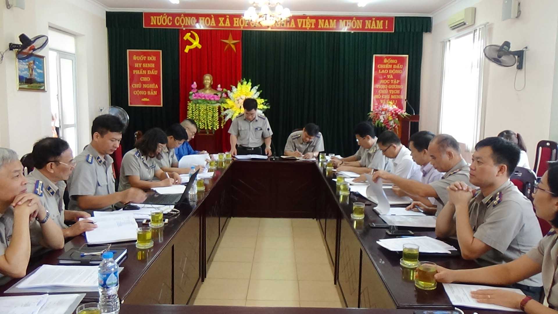 Đoàn kiểm tra số 3 của Khu vực thi đua Khối cơ quan tư pháp các tỉnh MNPB kiểm tra công tác thi đua khen thưởng tại các cơ quan Thi hành án dân sự tỉnh Tuyên Quang