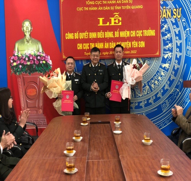 Cục Thi hành án dân sự tỉnh Tuyên Quang tổ chức Lễ công bố quyết định điều động, bổ nhiệm Chi cục trưởng Chi cục Thi hành án dân sự huyện Yên Sơn.