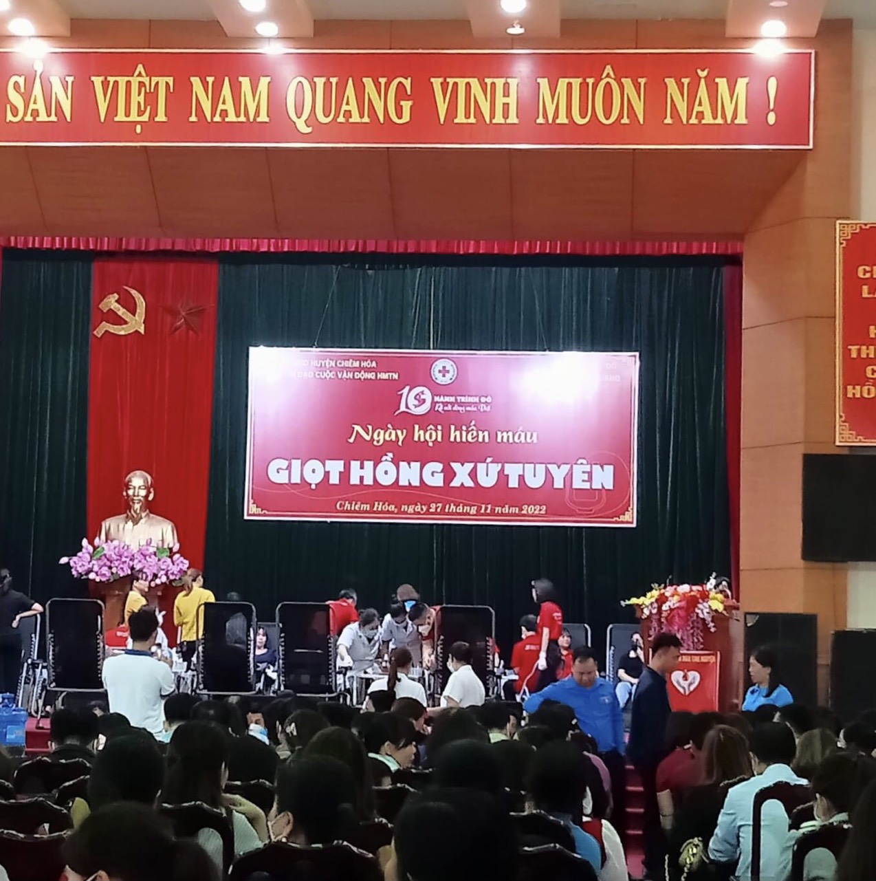 Đoàn viên Công đoàn Chi cục THADS huyện Chiêm Hoá tham gia Ngày hội hiến máu tình nguyện “Giọt hồng xứ Tuyên
