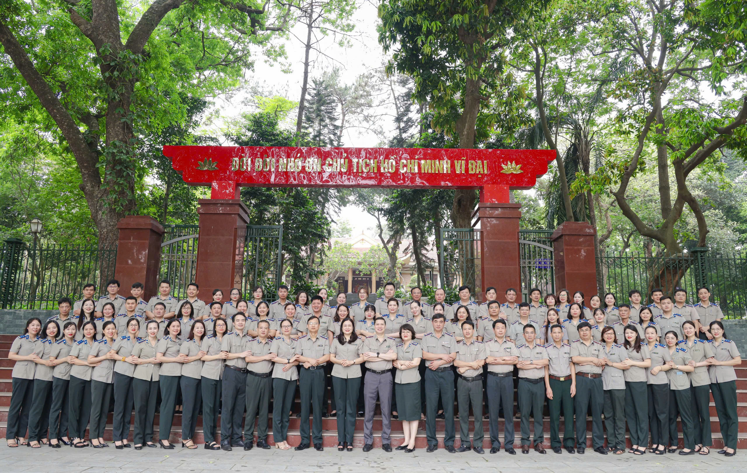 Thi hành án dân sự Vĩnh Phúc: Dâng hương tưởng niệm – Báo công dâng Bác