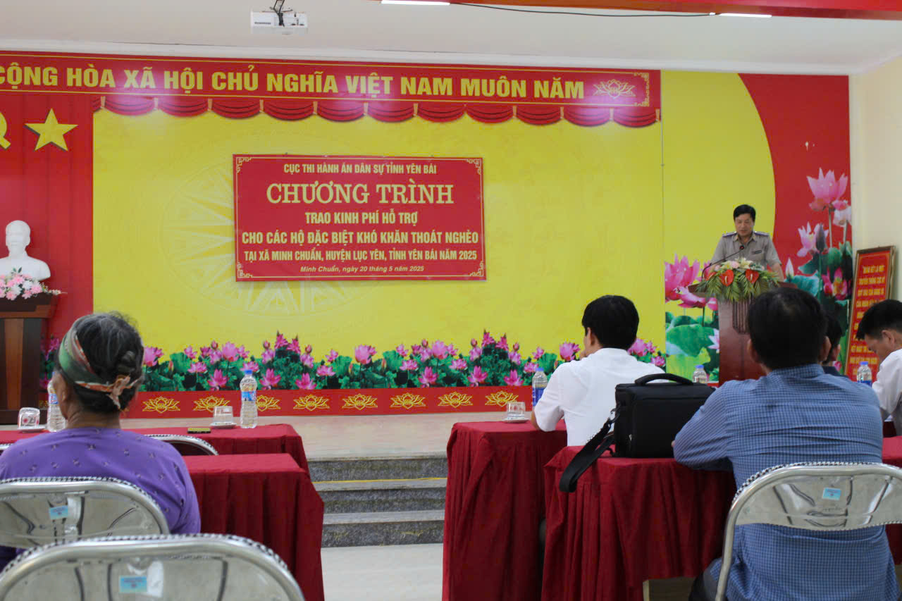 Cục THADS tỉnh Yên Bái tổ chức Chương trình trao kinh phí hỗ trợ cho người nghèo tại xã Minh Chuẩn, huyện Lục Yên.