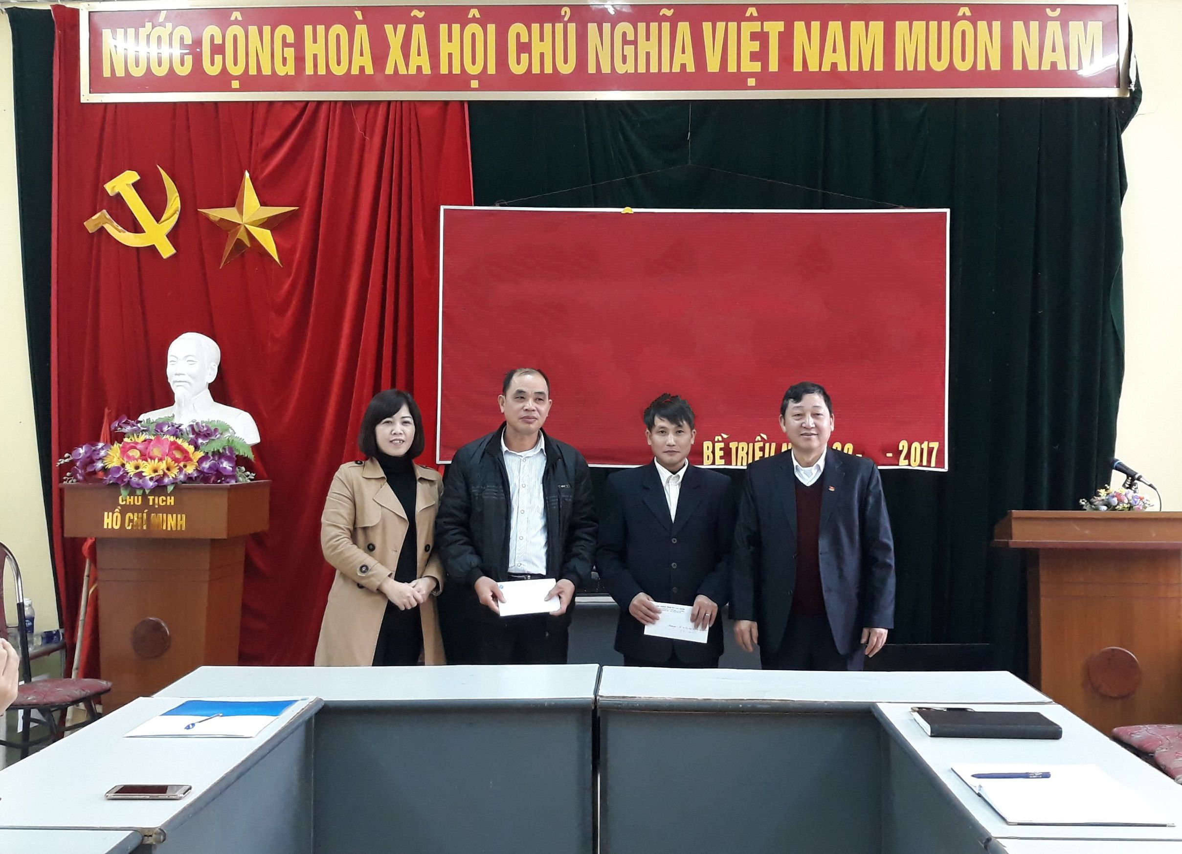 Cục Thi hành án dân sự phối hợp với Ban Nội chính Tỉnh ủy Cao Bằng giúp đỡ xã Bế Triều, huyện Hòa An thực hiện các Chương trình mục tiêu quốc gia giai đoạn 2016 - 2020