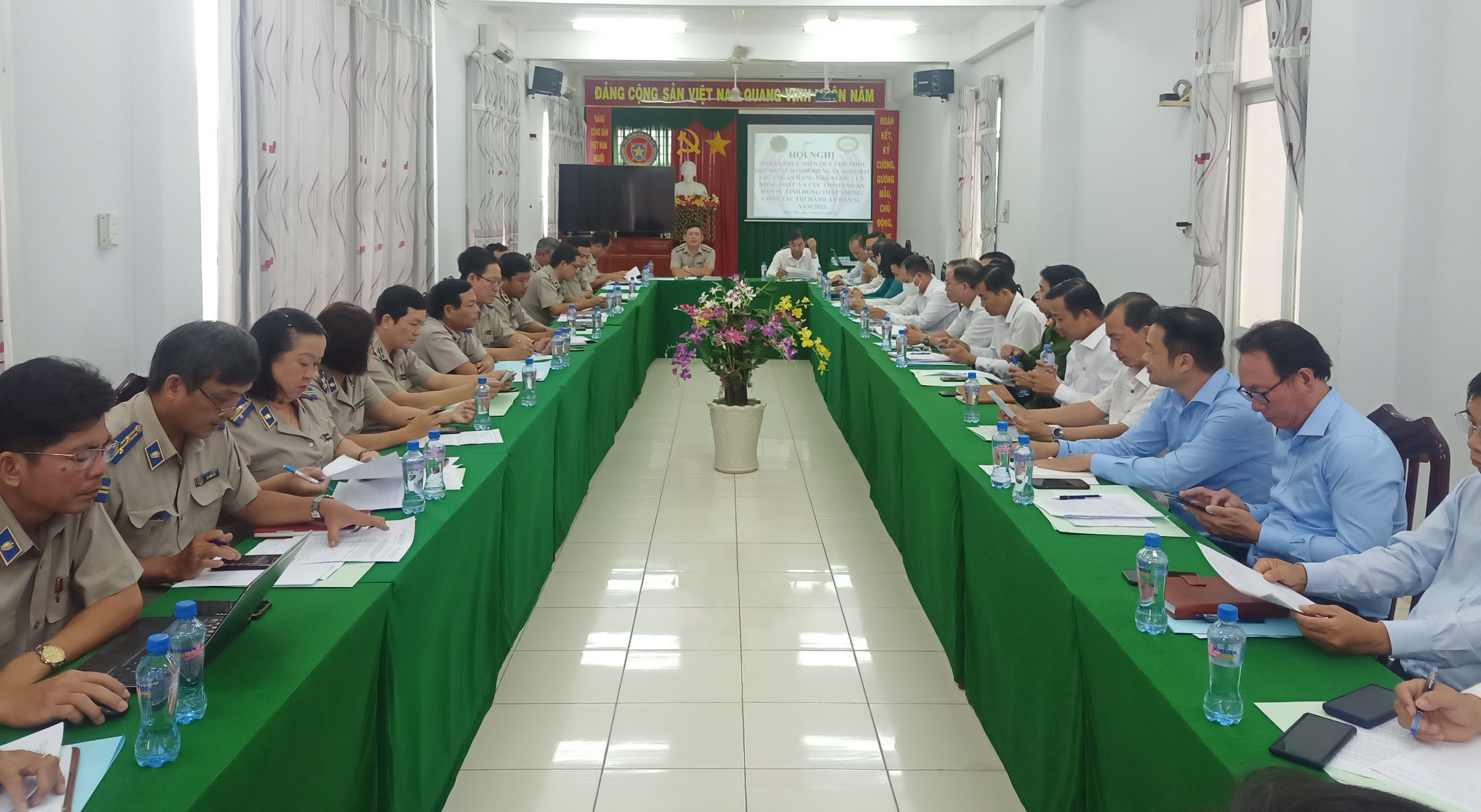 Hội nghị sơ kết thực hiện Quy chế phối hợp số 791/2015/QCPH ngày 16/10/2015 giữa Ngân hàng Nhà nước Việt Nam - Chi nhánh tỉnh Đồng Tháp và Cục Thi hành án dân sự