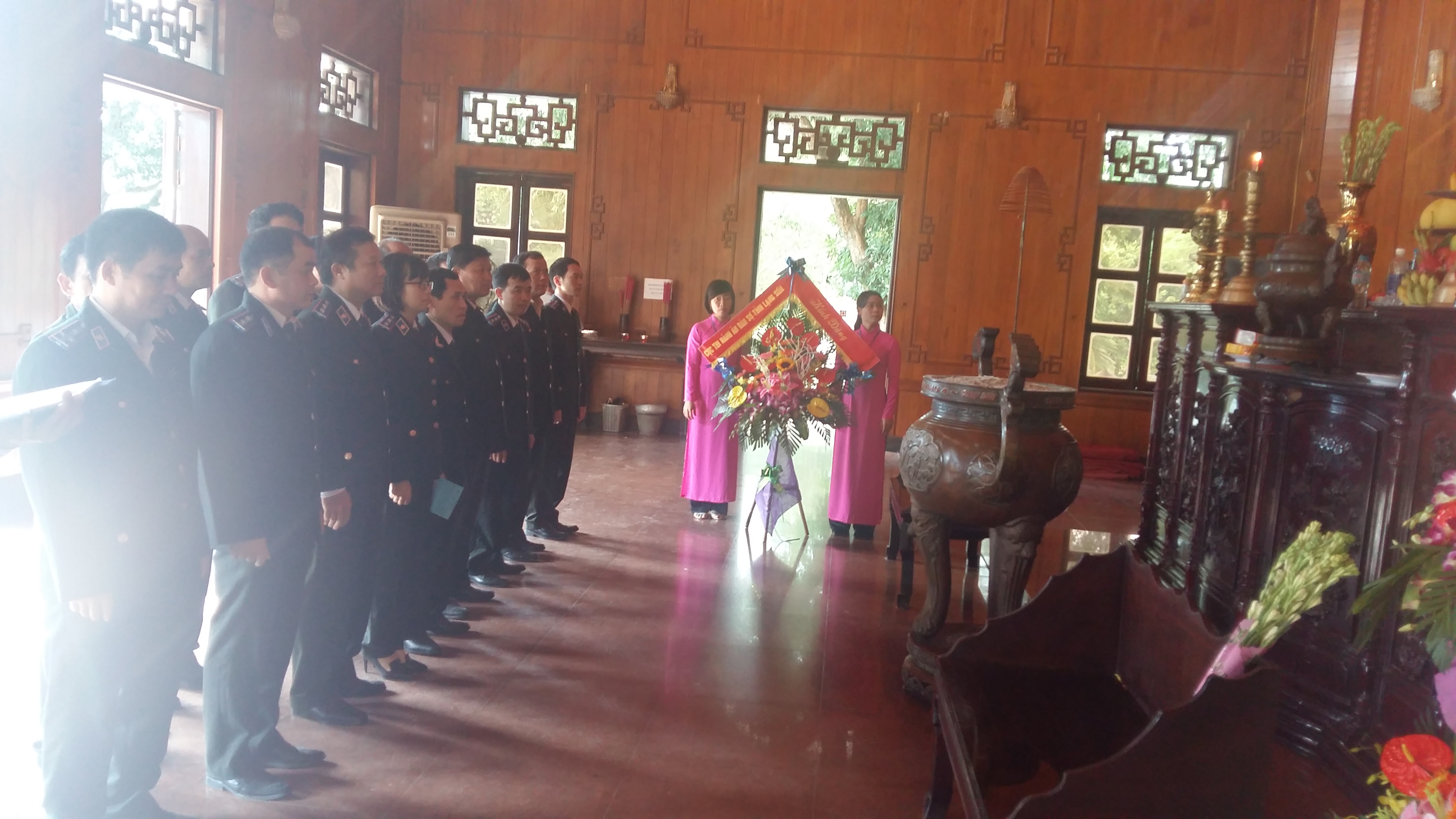 Cục THADS tỉnh Lạng Sơn tổ chức Báo công dâng Bác tại Khu di tích lịch sử Kim Liên