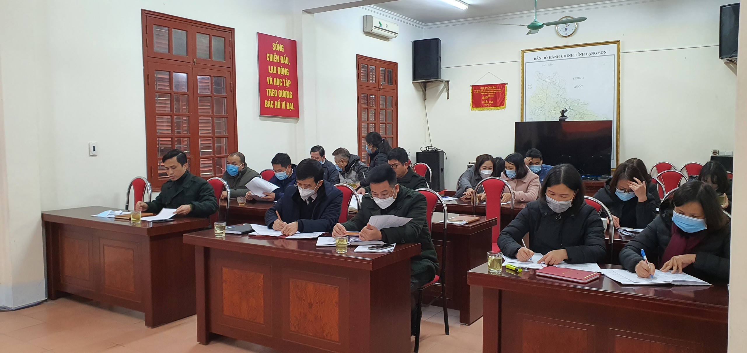 Cục Thi hành án dân sự tỉnh Lạng Sơn tổ chức Hội nghị công chức, người lao động năm 2021