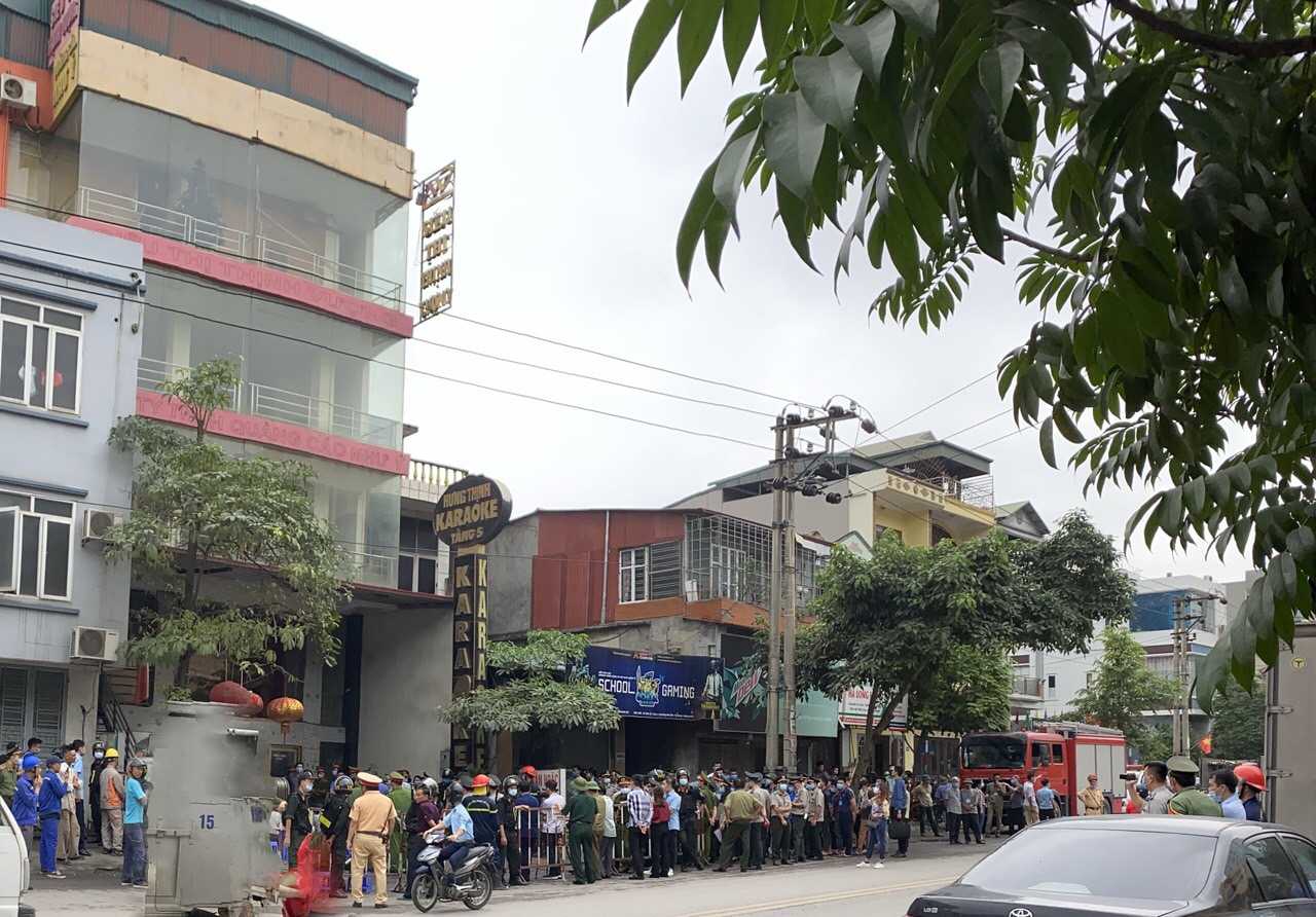 Cục Thi hành án dân sự tỉnh Quảng Ninh tổ chức cưỡng chế giao tài sản cho người mua trúng đấu giá tòa nhà Trung tâm thương mại Thịnh vượng