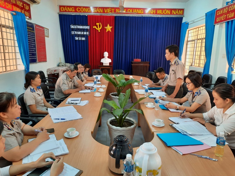 Tổ công tác phía Nam - Tổng cục Thi hành án dân sự (THADS) làm việc với Cục THADS tỉnh Tây Ninh và Chi cục THADS thành phố Tây Ninh