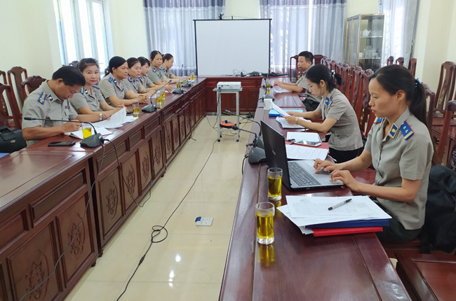 Đoàn kiểm tra Cục THADS kiểm tra công tác nghiệp vụ tổ chức THA và công tác kế toán THA 09 tháng năm 2020 của Chi cục THADS huyện Thiệu Hóa
