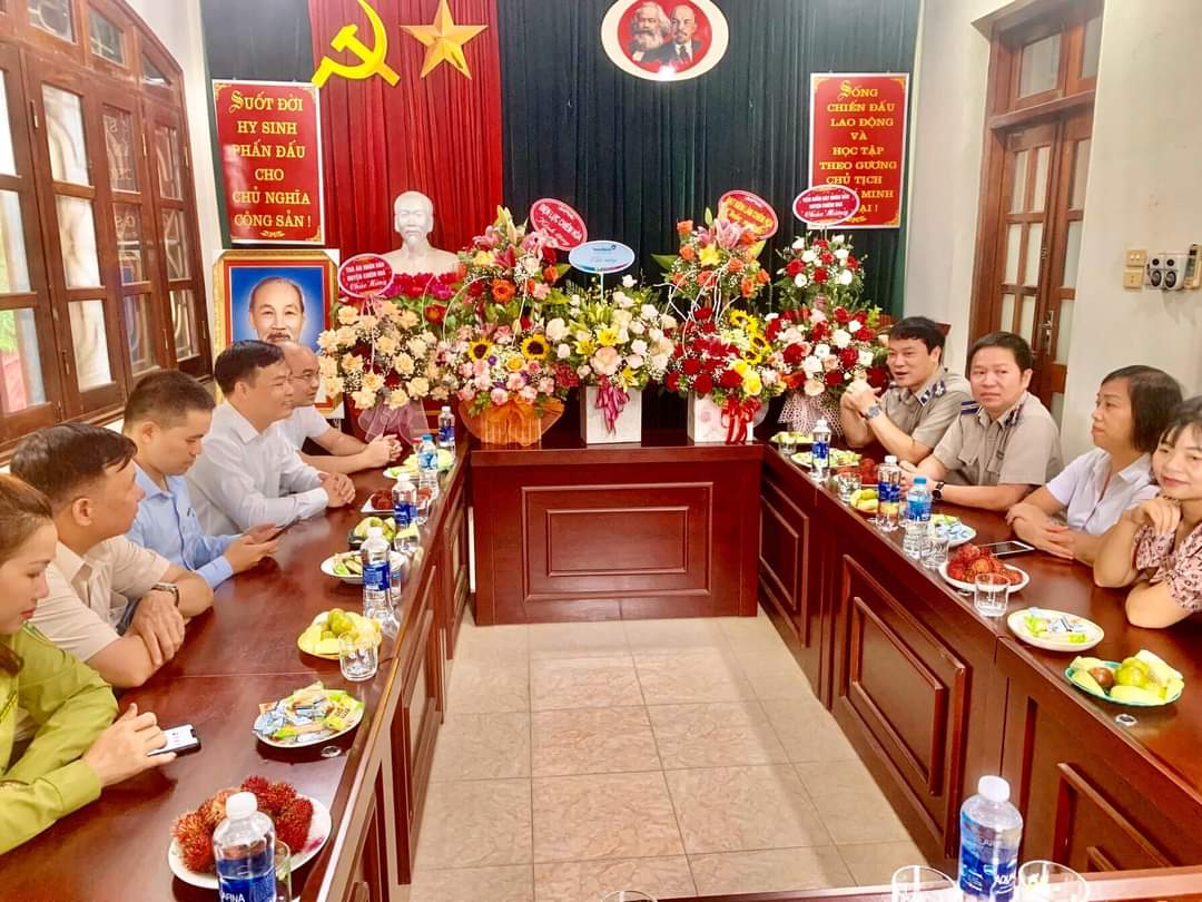 Tổ chức cưỡng chế kê biên tài sản thi hành án đối với ông Nhữ Quang Hiểu và bà Ma Thị Cúc