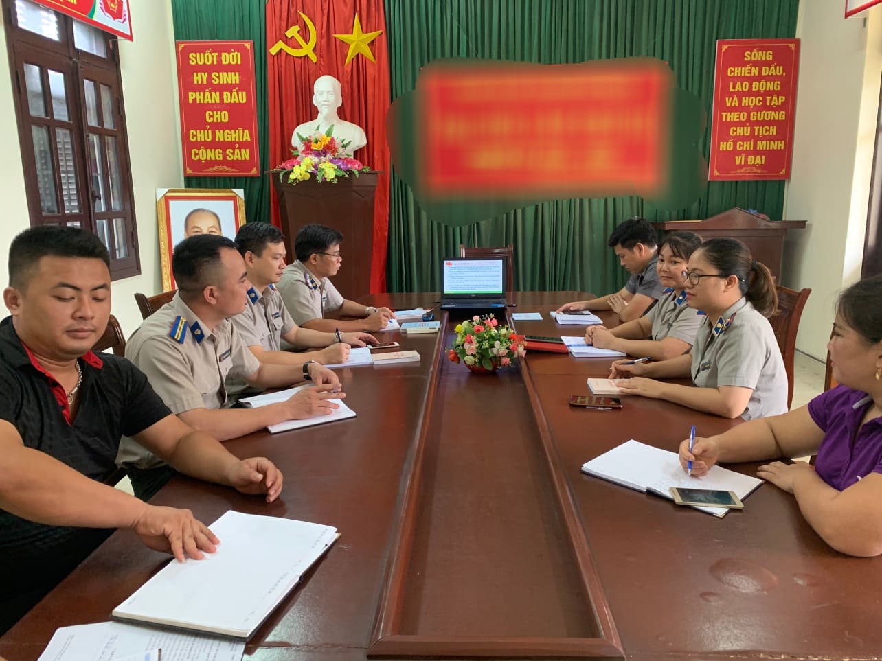 Chi bộ Chi cục THADS huyện Hàm Yên tổ chức nghiên cứu, học tập, quán triệt, tuyên truyền, triển khai thực hiện Nghị quyết Đại hội XIII của Đảng